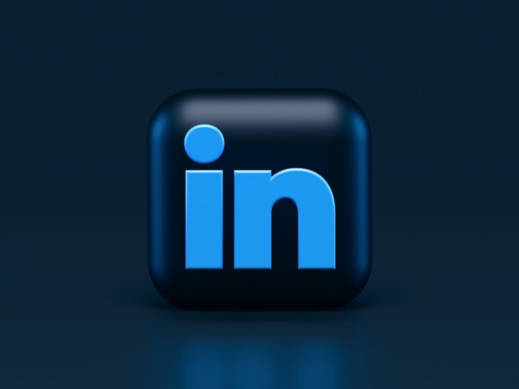 big linkedin icon logo - linkedin video captions