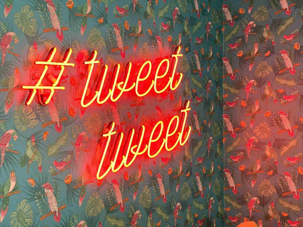 hashtag tweet tweet in neon lights