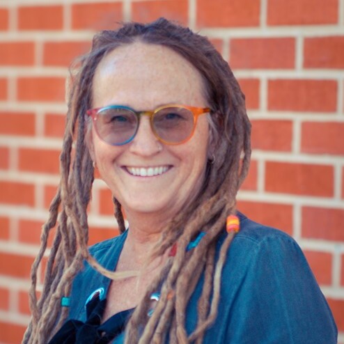 Jo Hilton