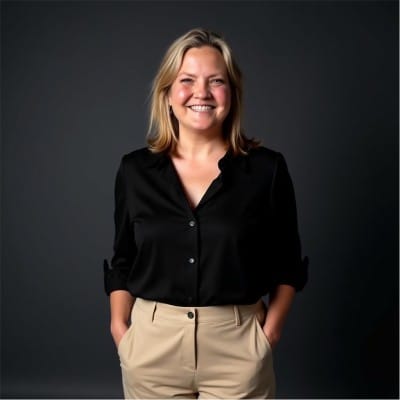 Heather York headshot